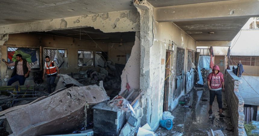 patru persoane ucise dupa un atac israelian in gaza alte 30 de persoane sunt prinse sub daramaturi 680c9864ddb42