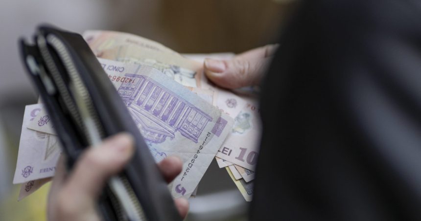 pensionarii isi vor primi banii cu intarziere in luna mai care este motivul 68078ae076e00