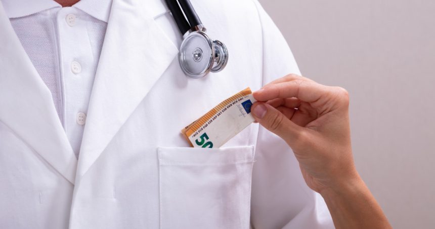 perchezitii la un spital din targu jiu si la un cabinet medical privat suspiciuni de abuz in serviciu si de fals intelectual 68091f2a6e8db