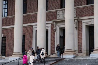 peste 130 de studenti straini in sua dau in judecata administratia trump dupa revocarea vizelor 6801025fc2420