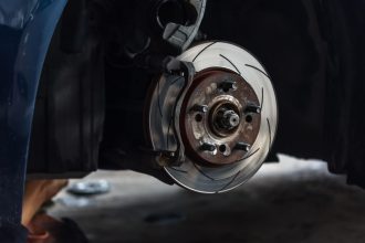 plateste datoria si iti vezi roata mesajul lasat in parbrizul unui barbat care s a trezit cu masina pe butuci 6801281ab1a46