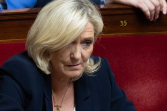 popularitatea liderei extremei drepte din franta a explodat dupa condamnare cati francezi o doresc pe le pen in cursa pentru elysee 67efb77d61ae6