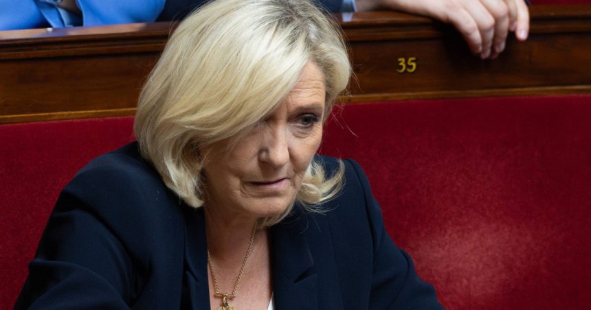 popularitatea liderei extremei drepte din franta a explodat dupa condamnare cati francezi o doresc pe le pen in cursa pentru elysee 67efb77d61ae6