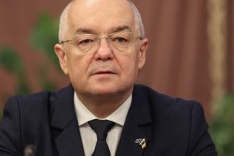 prima reactie a lui emil boc dupa ce numele sau a fost vehiculat pentru un post de judecator la curtea constitutionala 67f60f7a75ad0