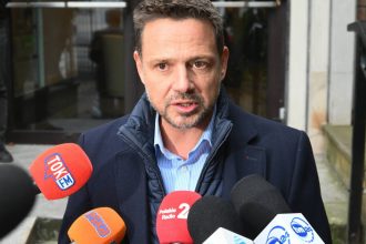 primarul varsoviei favorit pentru a ocupa functia de presedinte al poloniei la alegerile din mai sondaj 680f9927bc726