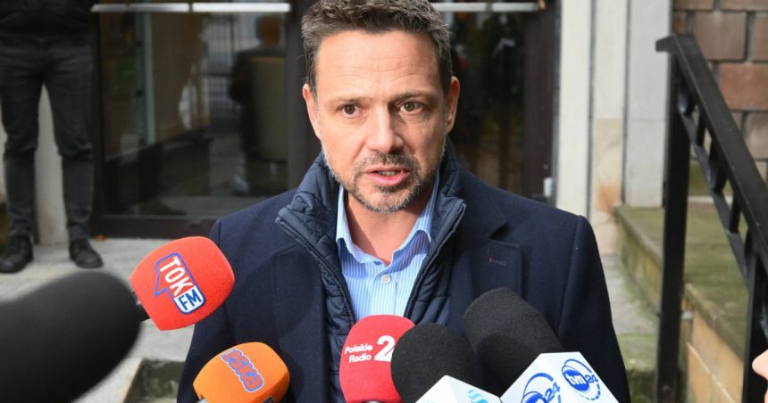 primarul varsoviei favorit pentru a ocupa functia de presedinte sondaj 67f4d65b23067