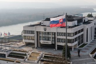 reguli mai dure pentru ong urile din slovacia masura este criticata ca fiind inspirata de rusia 68008754e1afd