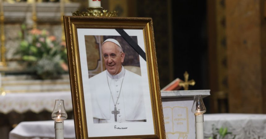 romania va declara doliu national in memoria papei francisc sambata in ziua funeraliilor de la vatican 680a20fc0e80f