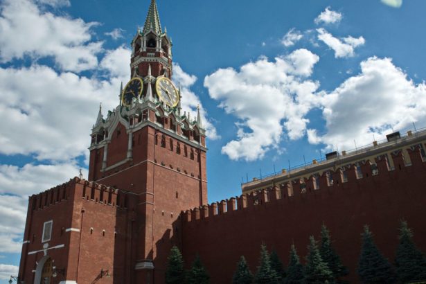 rusia se ofera sa acorde azil strainilor care sunt amenintati sau persecutati in tara lor din cauza valorilor familiale traditionale 6810d6bae1a09