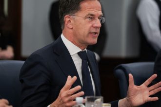 seful nato va indemna sua sa nu forteze ucraina sa ajunga la un acord de pace nefavorabil financial times 680a8b6665749