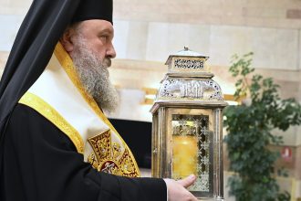 sfanta lumina va fi adusa de la ierusalim sambata seara 68033d5010959