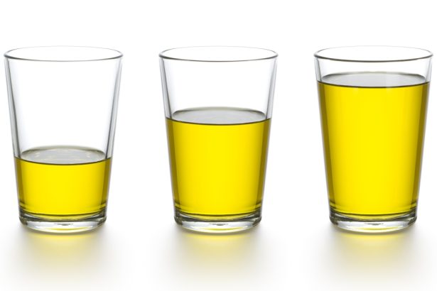 shot ul cu ulei de masline noul trend viral ce spune nutritionistul despre acest truc al celebritatilor 67fcb492cf73c
