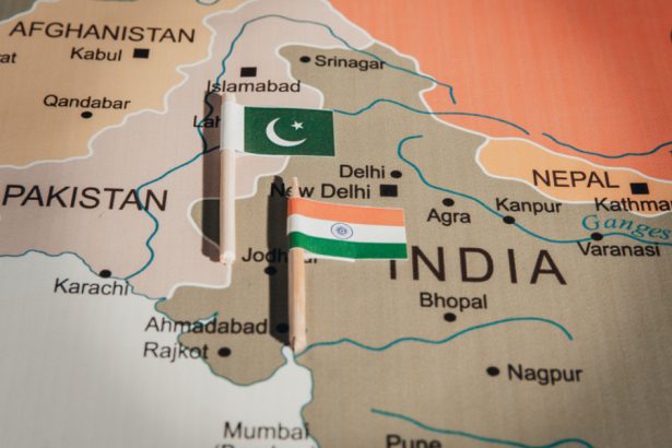 tensiunile se amplifica intre puterile nucleare india si pakistan dupa atacul terorist din kashmir 680a707003671