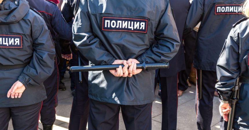 un american arestat in rusia pentru ca a atacat un politist si a cerut azil politic a fost internat la psihiatrie 67f2ac0f50efe
