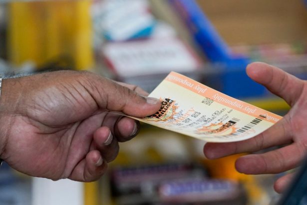 un barbat a castigat 1 milion de dolari la loterie si imediat si a dat demisia viata lui a devenit insa mai grea 6803616715e3f
