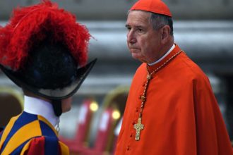 un cardinal american acuzat ca a acoperit abuzuri sexuale ale clerului va ajuta la inchiderea sicriului papei francisc 680b5d2a74b45