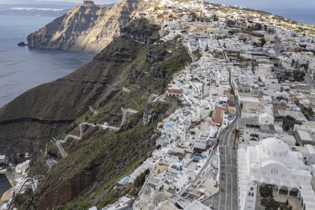 un grup de cercetatori incearca sa afle daca o eruptie ar putea distruge insula santorini stim mai multe despre unele planete 680651c11e44f