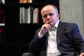 un oficial polonez il avertizeaza pe donald trump esti pe cale sa faci o greseala istorica aceasta este linia rosie 67f2a056add50
