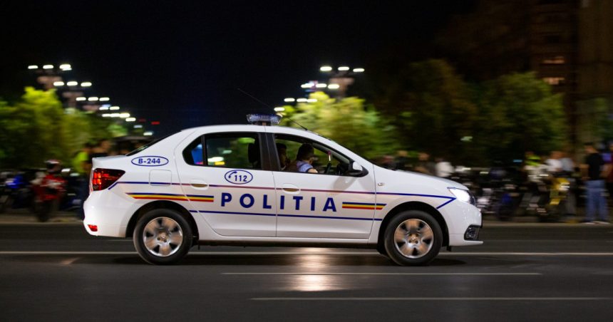 urmarire ca n filme pe strazile din galati tanar fara permis prins dupa 2 km de fuga a intrat cu masina intr o movila de pamant 68041f7b5156e