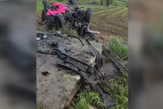 video accident grav in mehedinti trei oameni au fost raniti dupa ce masina in care se aflau a lovit un cap de pod si s a rasturnat 6803978a58e2b