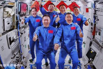 video china amana revenirea pe pamant a capsulei cu echipaj uman shenzhou 19 din cauza vremii nefavorabile 6810b5eb2faba