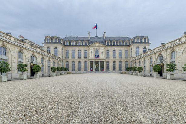 video comparatia facuta de steve witkoff la paris ce a spus despre palatul elysee si care au fost reactiile internautilor francezi 68023b43b7759