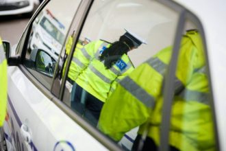 video perchezitii in bucuresti si ilfov intr un dosar de coruptie sunt vizati mai multi politisti de la rutiera si locala surse 67ed1314cb8f8