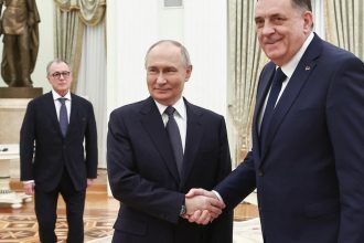 video putin l a primit la kremlin pe milorad dodik liderul sarbilor din republica srpska este cautat de justitia bosniaca 67ec2bfc09e44