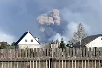 videofoto explozie uriasa la un depozit de munitie in apropiere de moscova cel putin doua localitati din zona au fost evacuate 6807cd71b2234