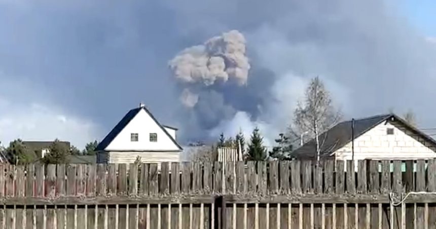 videofoto explozie uriasa la un depozit de munitie in apropiere de moscova cel putin doua localitati din zona au fost evacuate 6807cd71b2234