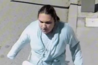 videofoto rasturnare de situatie in cazul bebelusului furat la bacau tanara sustine ca avea o intelegere cu mama copilului imagini cu suspecta 680f2fea235a7