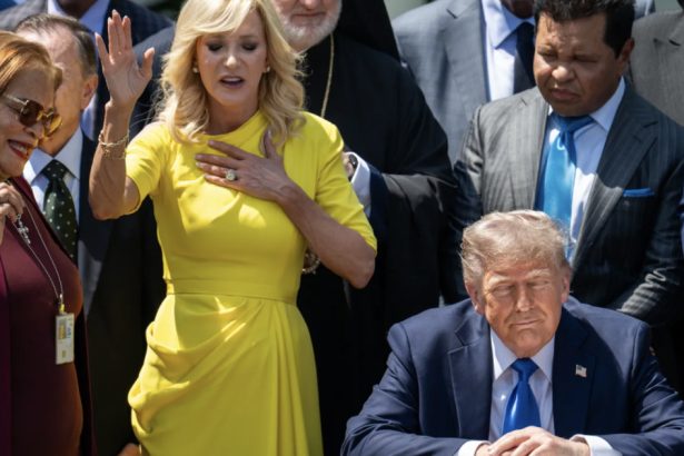 administratia trump a lansat un site care publica doar stiri pozitive despre presedinte 6814447abaeb3