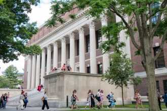 administratia trump taie fondurile pentru universitatea harvard ce motive a invocat departamentul pentru sanatate al sua 682c482146bd3
