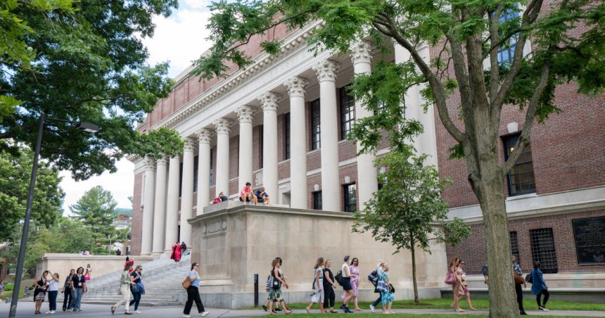 administratia trump taie fondurile pentru universitatea harvard ce motive a invocat departamentul pentru sanatate al sua 682c482146bd3