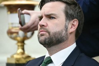 alegeri prezidentiale 2025 ambasada sua la bucuresti transmite un nou mesaj de la jd vance inaintea scrutinului din 4 mai 681365cecb540