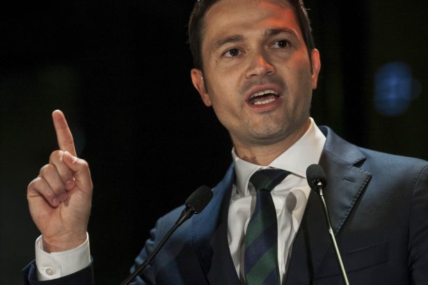 alegeri prezidentiale 2025 liberalul robert sighiartau il ataca pe marcel ciolacu este o frana pentru candidatul coalitiei 6817e948cb780