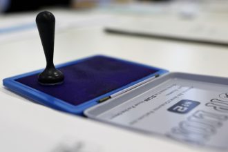 alegeri prezidentiale 2025 rezultatul final al primului tur comunicat de bec george simion a obtinut 4096 nicusor dan 2099 681adc05c3187