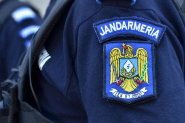 ancheta la jandarmeria mehedinti dupa o descindere la o adresa gresita un pensionar a fost imobilizat pentru ca devenise agresiv 681cf740b4536