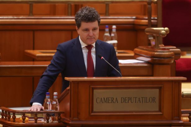 associated press noul presedinte al romaniei a depus juramantul criza politica se atenueaza dar la orizont se anunta provocari 6834904a5de11