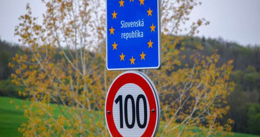 atentionare mae de calatorie slovacia inchide temporar mai multe puncte de trecere a frontierei 681e3114a4e28
