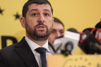 aur exclude orice varianta de colaborare cu victor ponta lulea este un tradator politic un impostor lipsit de principii 6818f5db63e1d