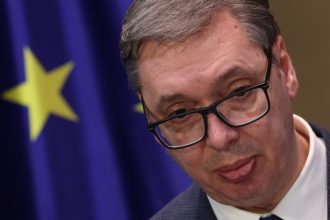 avionul care il transporta pe aleksandar vucic la moscova a aterizat de urgenta la baku din cauza atacurilor ucrainene 681b85e231b22