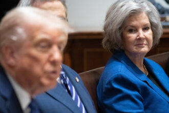 cineva a incercat sa se dea drept sefa de cabinet a casei albe influenta susie wiles cum s a dat de gol impostorul 683a17ac078a6