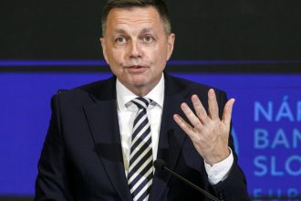 condamnat pentru coruptie guvernatorul slovaciei risca inchisoarea daca nu plateste o amenda uriasa 68383608a2c4a
