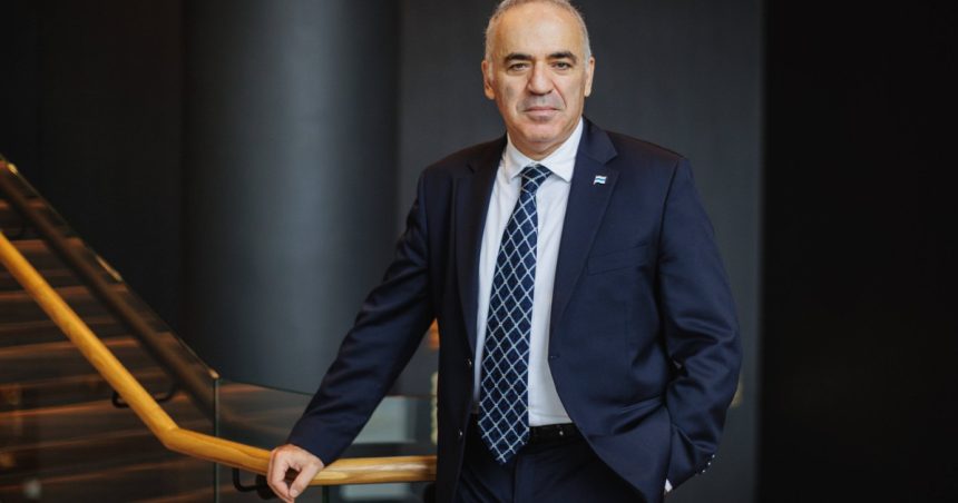 disidentul rus garry kasparov despre alegerea lui nicusor dan romanii sunt in general pro europeni si satui de vechea garda 6837288086008