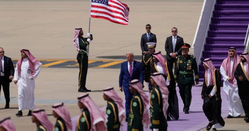 donald trump primit cu onoruri regale in arabia saudita prima vizita externa majora din noul mandat 682306969699e
