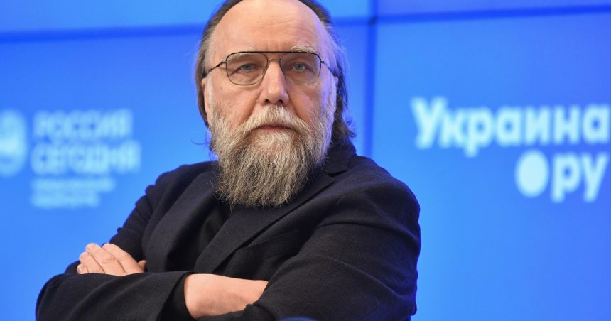 dughin acuza ca franta a intervenit deschis in alegerile din romania si cere o revolutie pentru a scapa de dictatura liberala a ue 682acec5e7ee0