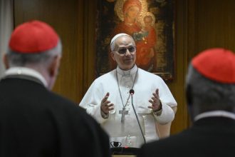 dupa turcia si vaticanul se ofera sa medieze negocierile de pace dintre rusia si ucraina cu ce propunere vine papa leon al xiv lea 68275d880e4fc