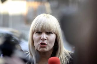 elena udrea a obtinut in instanta deducerea din pedeapsa a mai multor zile petrecute in arest preventiv decizia poate fi atacata 6835c22297431