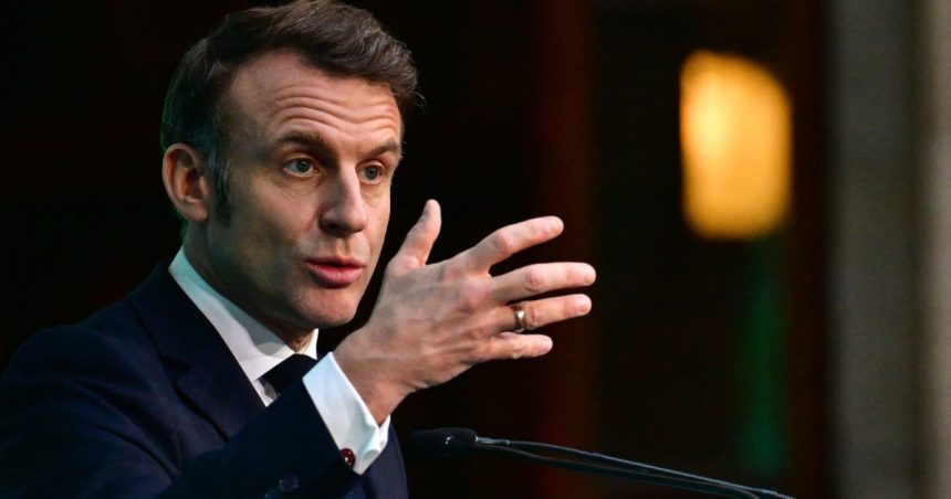 emmanuel macron dupa propunerea la negocieri directe a lui putin o prima miscare dar insuficienta 68206e22bff57